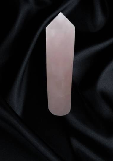 Rose Quartz Crystal Point R18 image 0